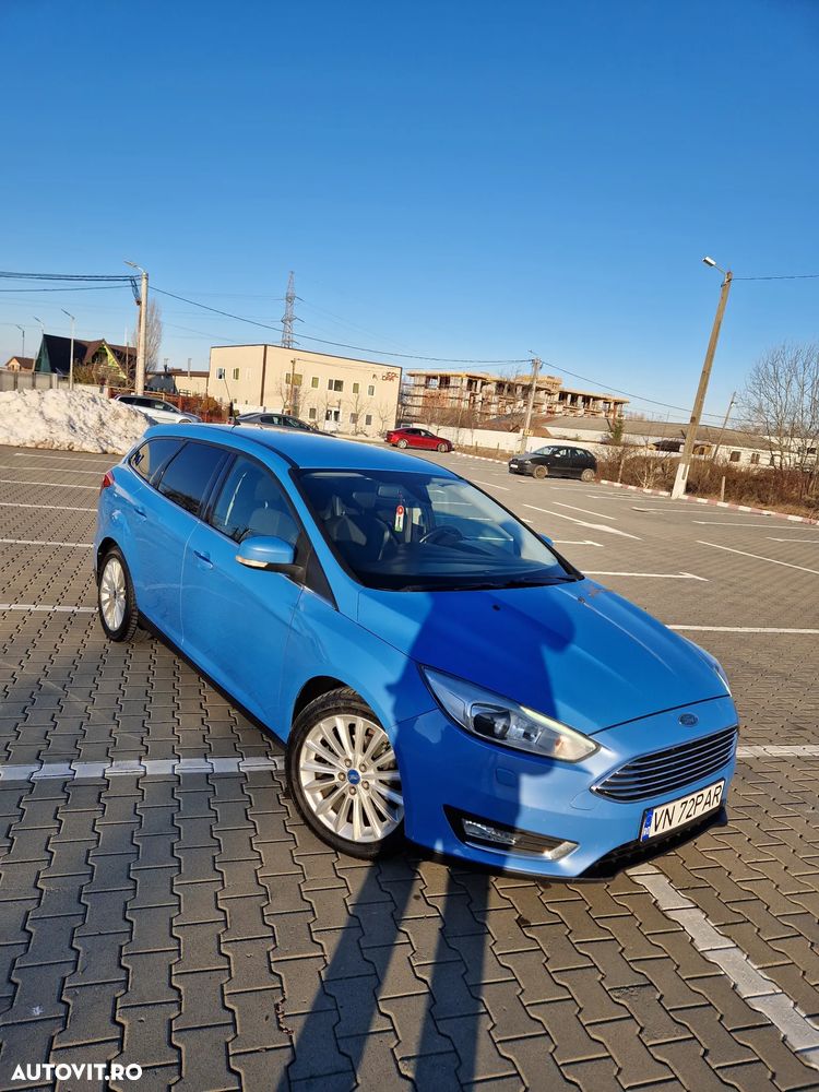 Ford Focus 1.5 TDCi Powershift Titanium - 1