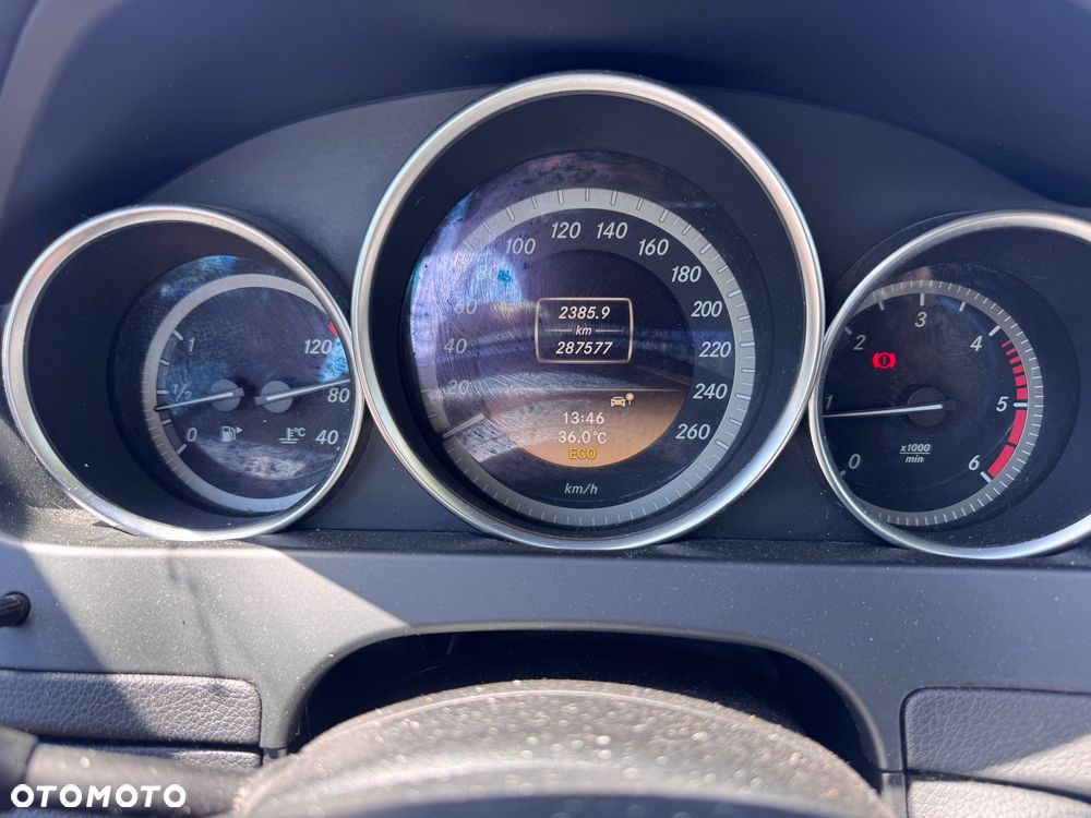Mercedes-Benz Klasa C 220 CDI DPF Elegance - 14