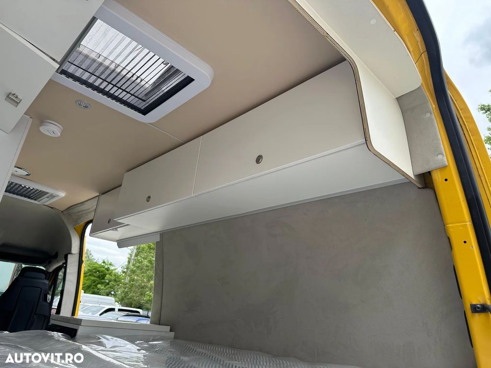 Mercedes-Benz Sprinter - 31