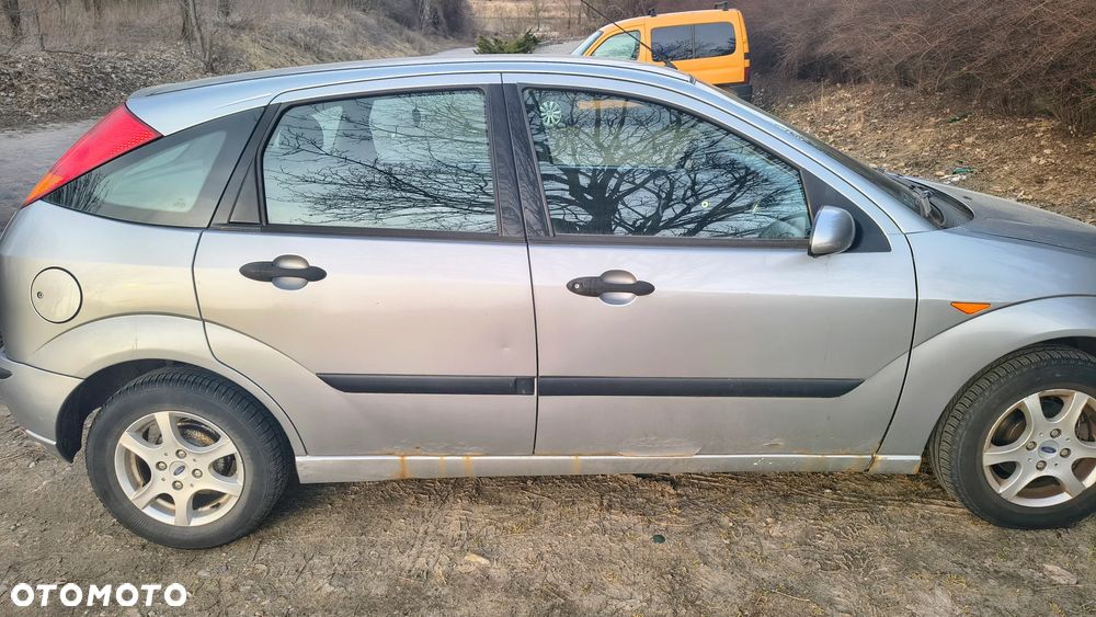 Ford Focus 1.6 X100 - 3