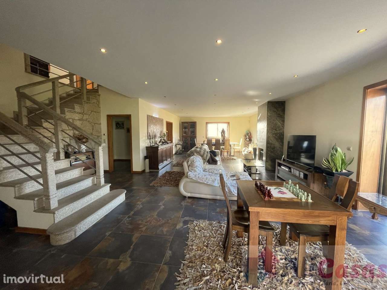 Fantástica Vivenda C/ - Grande imagem: 2/59