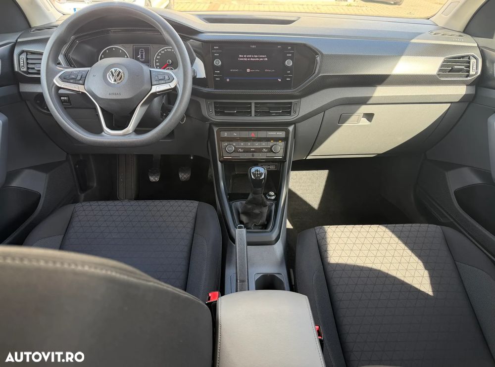 Volkswagen T-Cross - 10