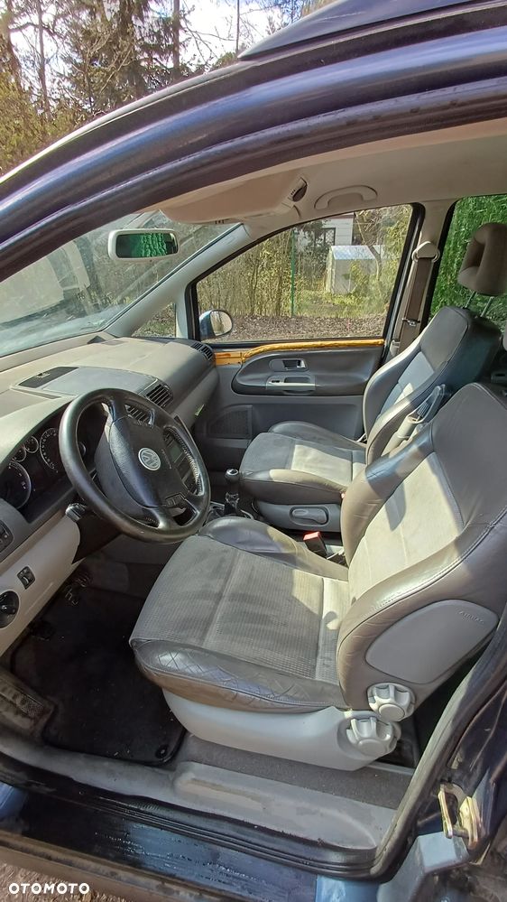 Volkswagen Sharan 1.9 TDI Basis - 5