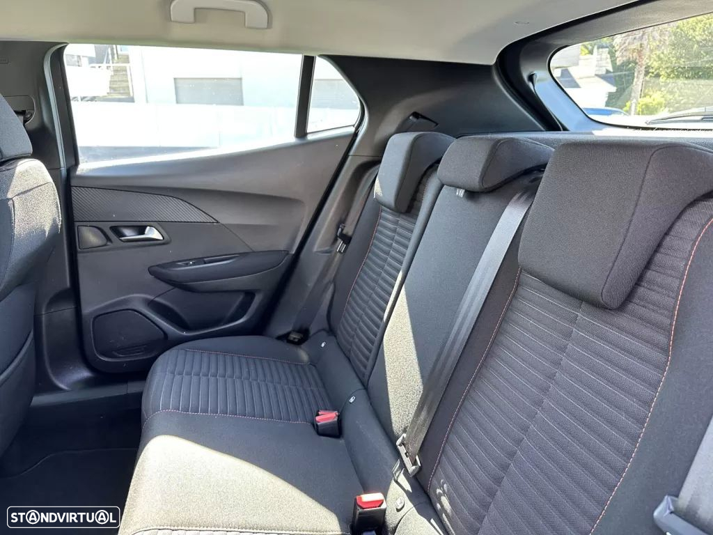 Peugeot 2008 1.5 BlueHDi Allure Pack - 26
