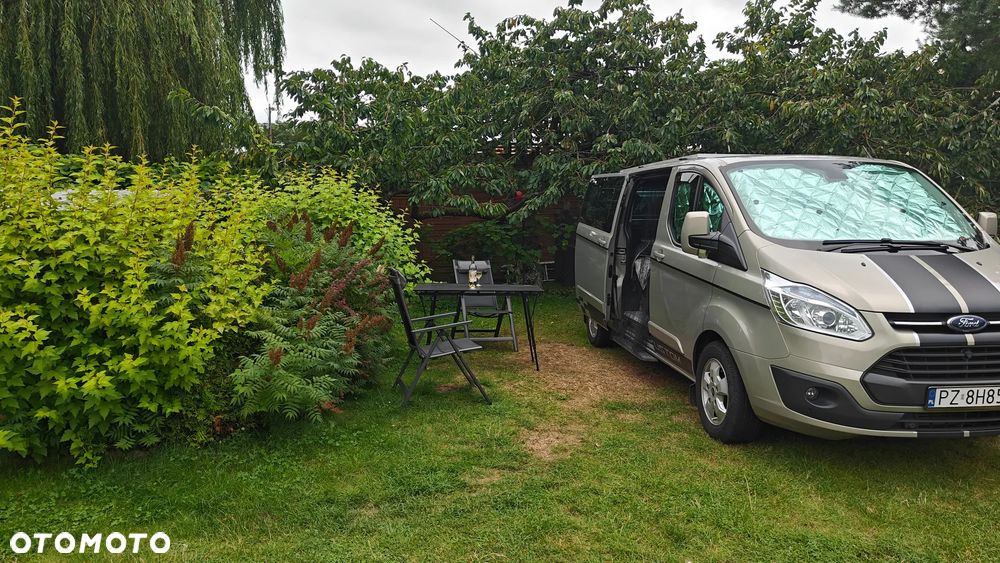 Ford Tourneo Custom - 15