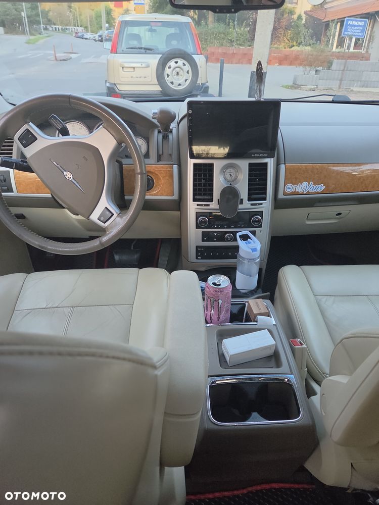 Chrysler Town & Country 4.0 Limited - 11