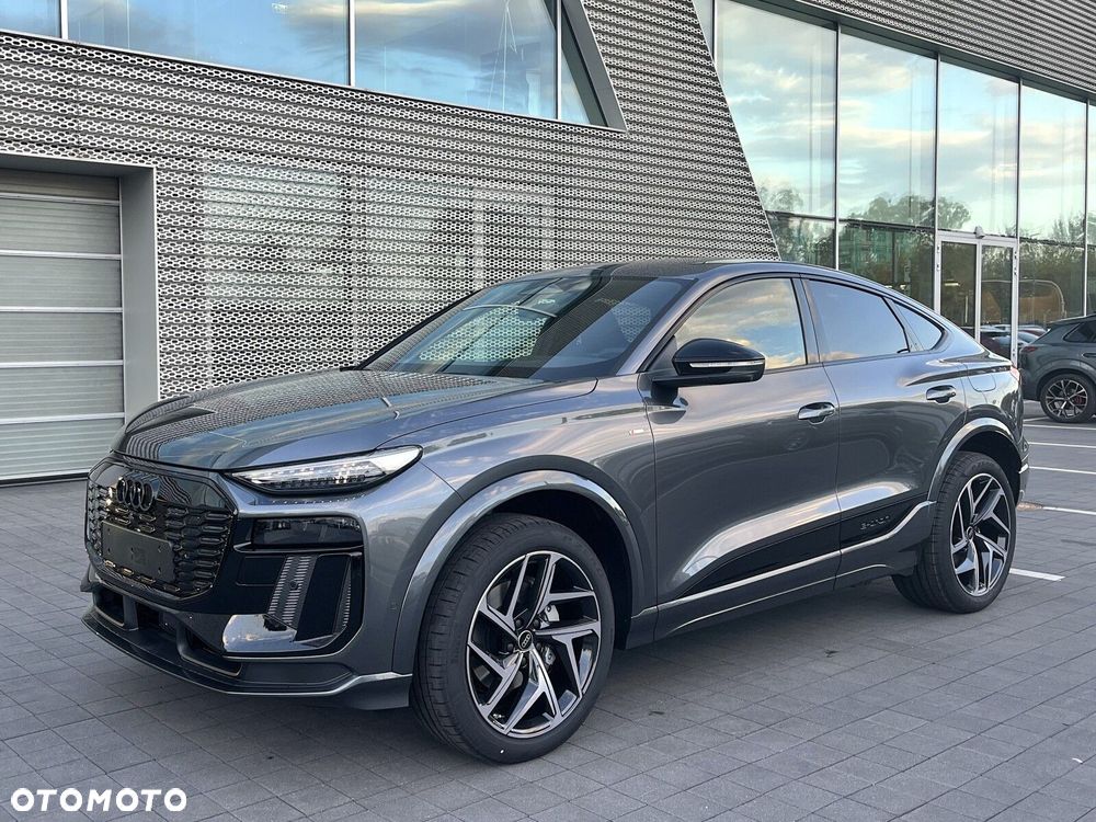 Audi Q6 e-tron - 3