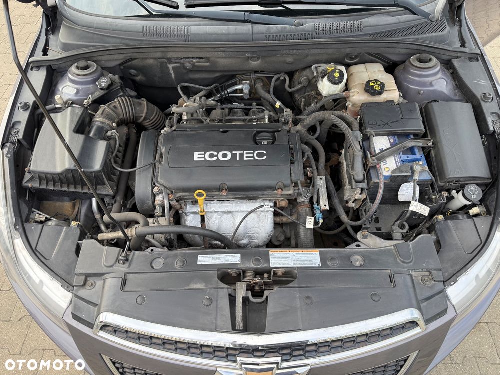 Chevrolet Cruze 1.8 LTZ - 35