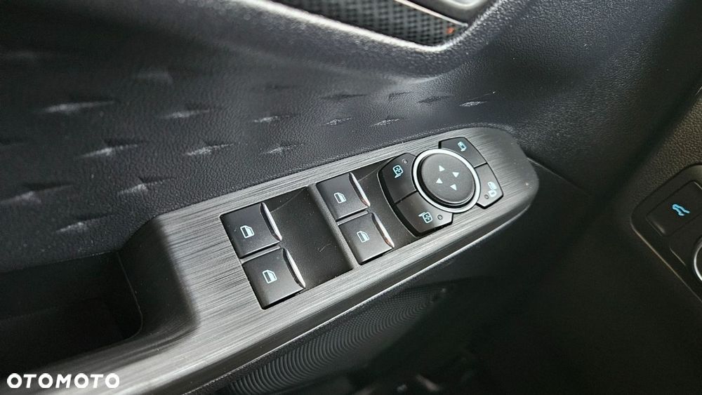 Ford Kuga 2.0 EcoBlue 4x4 ST-LINE X - 35