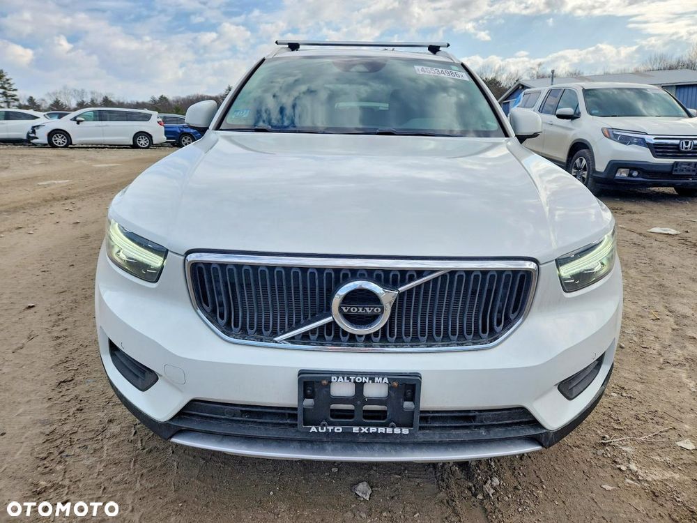 Volvo XC 40 T5 AWD Geartronic Momentum Pro - 6