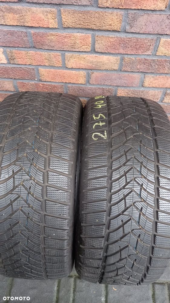 Opony Zimowe Dunlop Winter Sport 5  275/40/20 2 sztuki 1918,106V - 2
