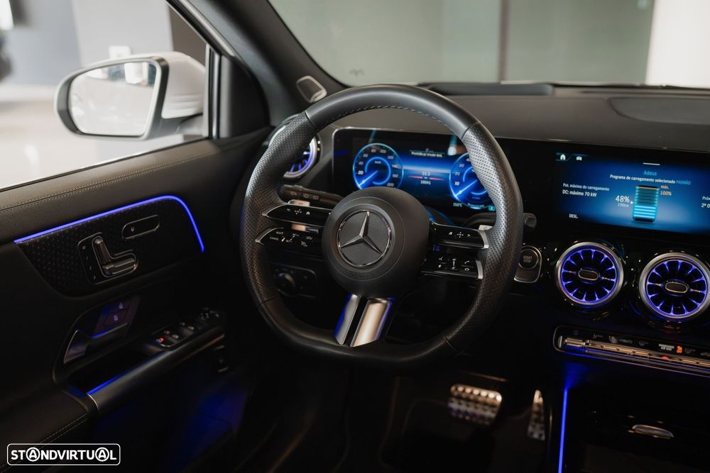 Mercedes-Benz EQA 300 4Matic AMG Line - 42