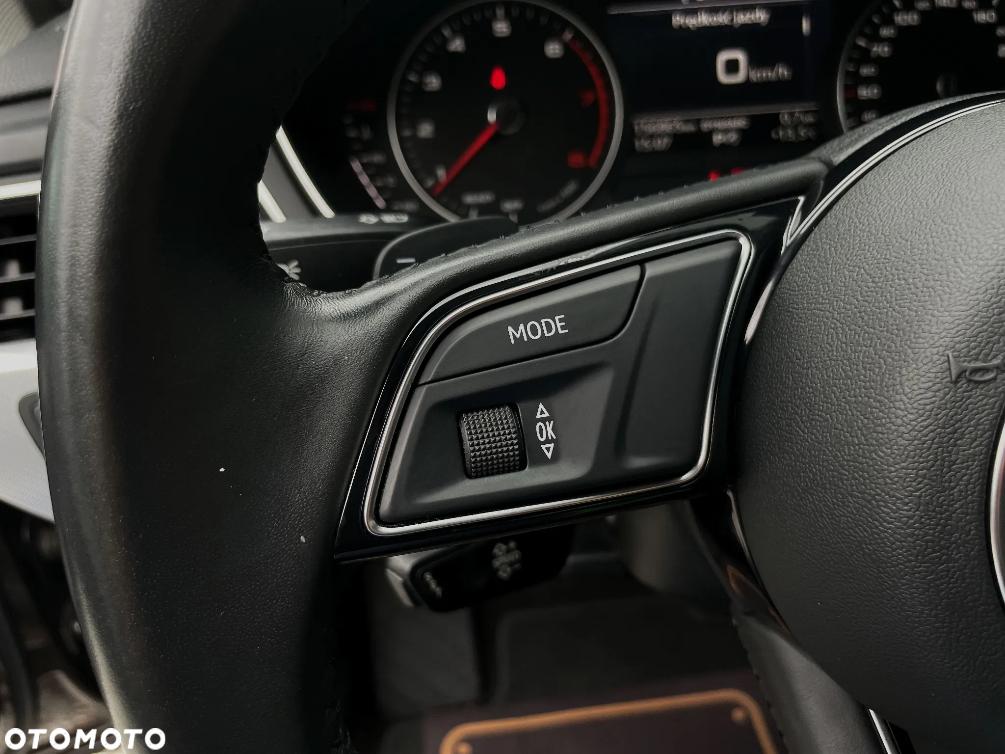 Audi A4 2.0 TFSI ultra S tronic - 22