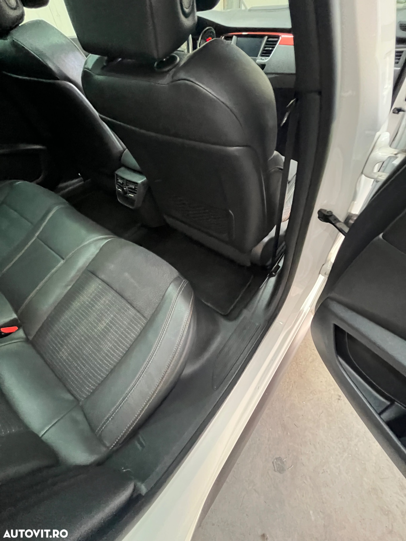 Peugeot 508 RXH 2.0 HDi FAP BMP Hybrid4 - 10
