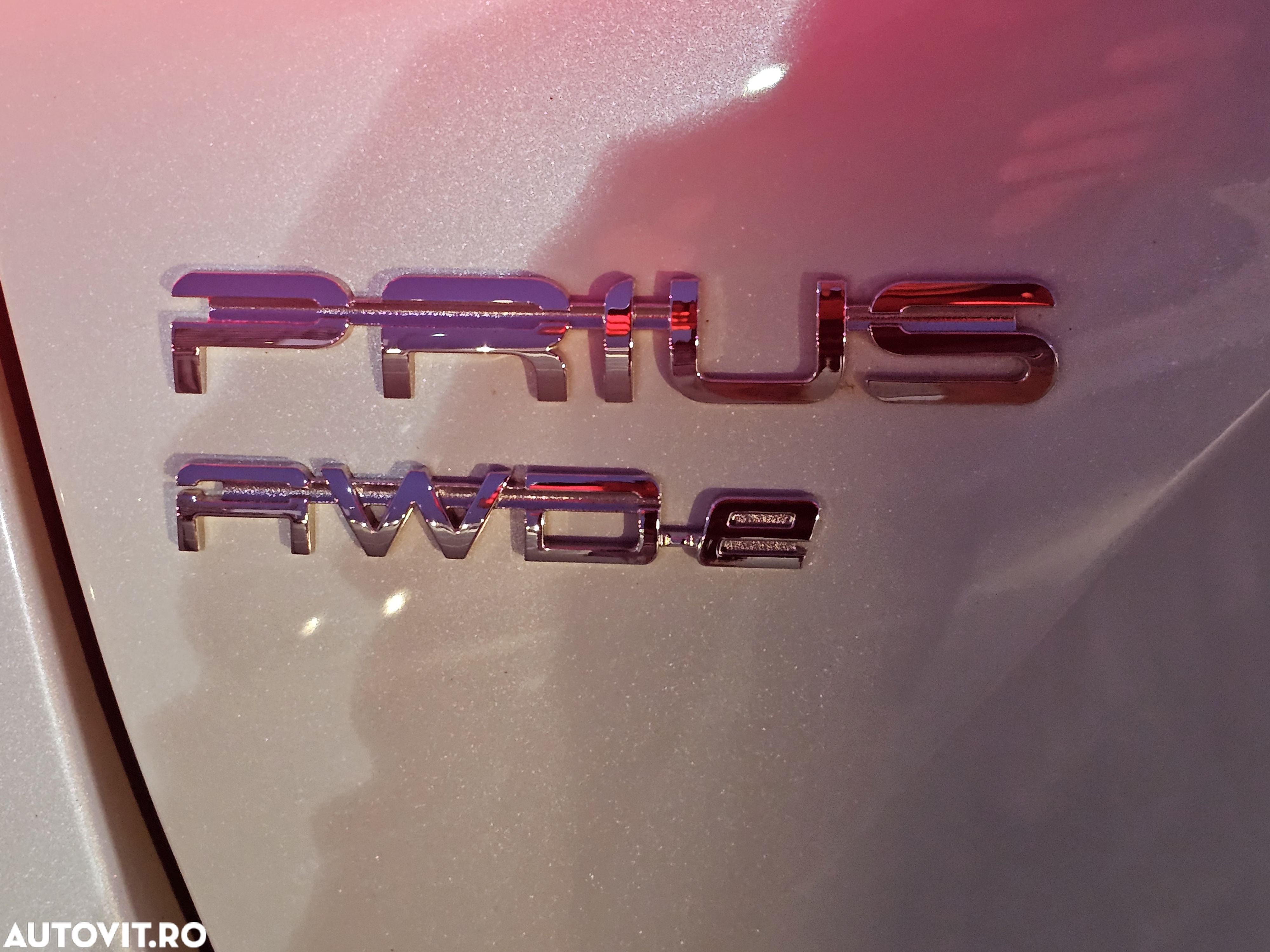 Toyota Prius 1.8 HSD Exclusive Plus - 10