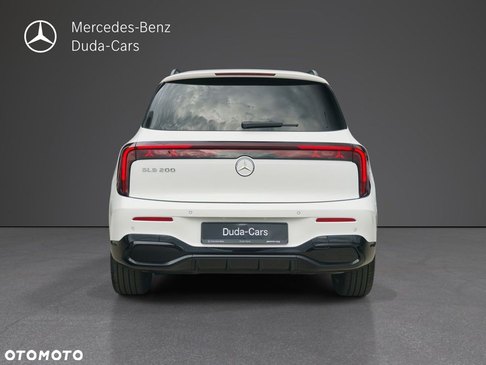 Mercedes-Benz GLB - 7