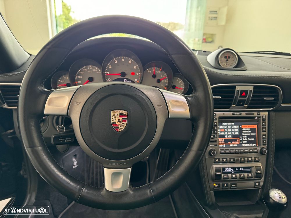 Porsche 911 (997) Carrera S - 24