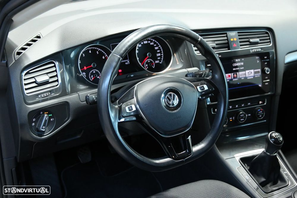 VW Golf 1.0 TSI Confortline - 9