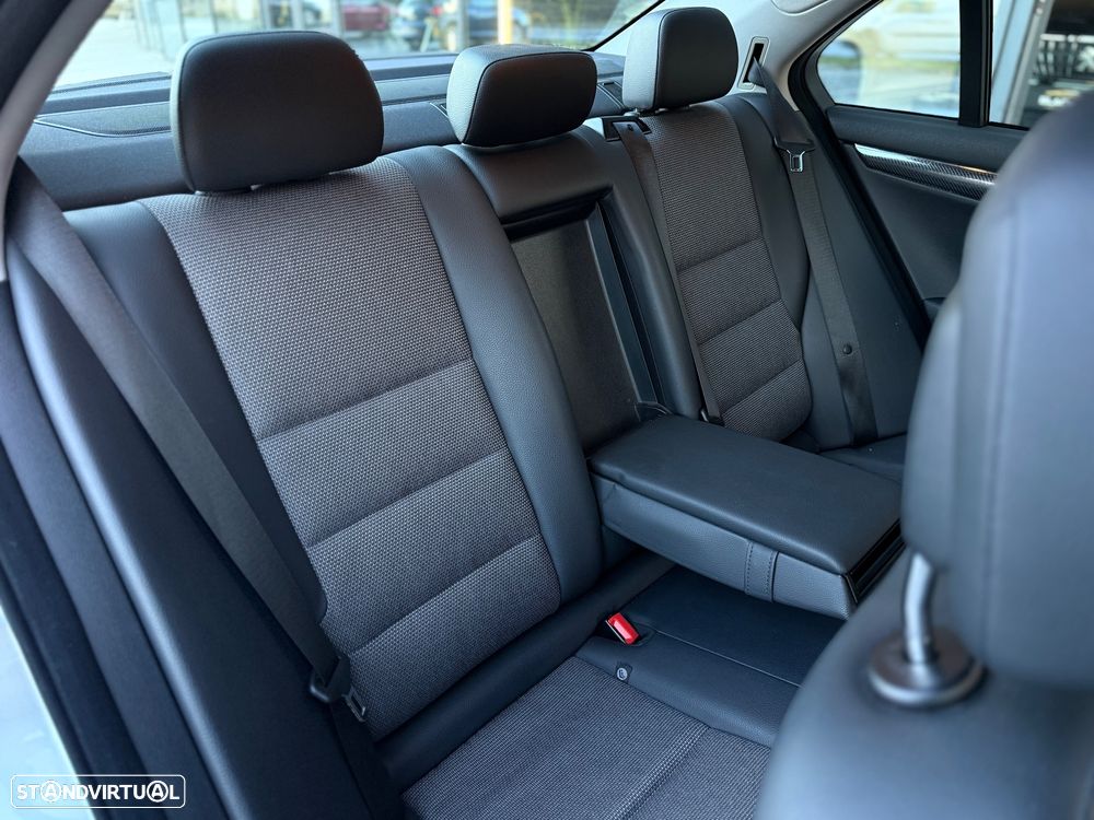 Mercedes-Benz C 220 CDI DPF Auto BlueEFFICIENCY Avantgarde - 7