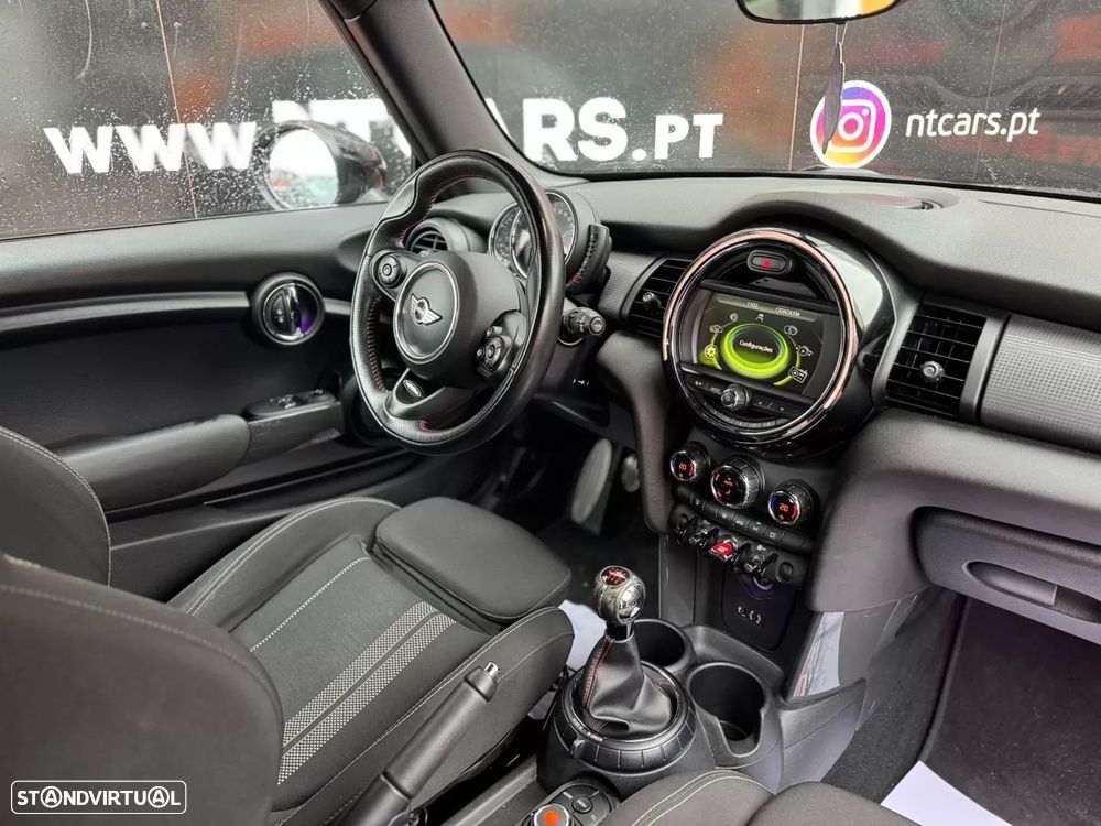 MINI 3 Portas One D - 18