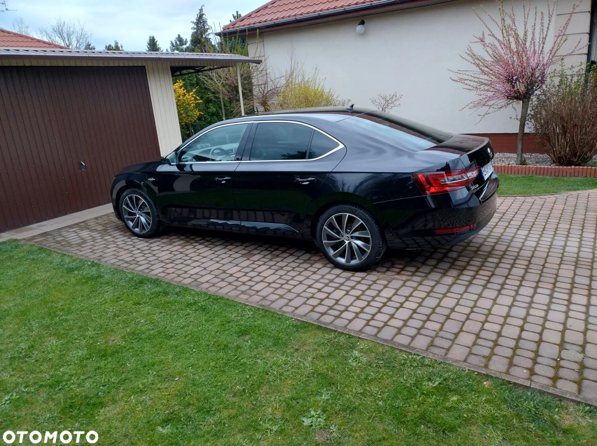 Skoda Superb 2.0 TDI 4x4 L&K DSG - 3