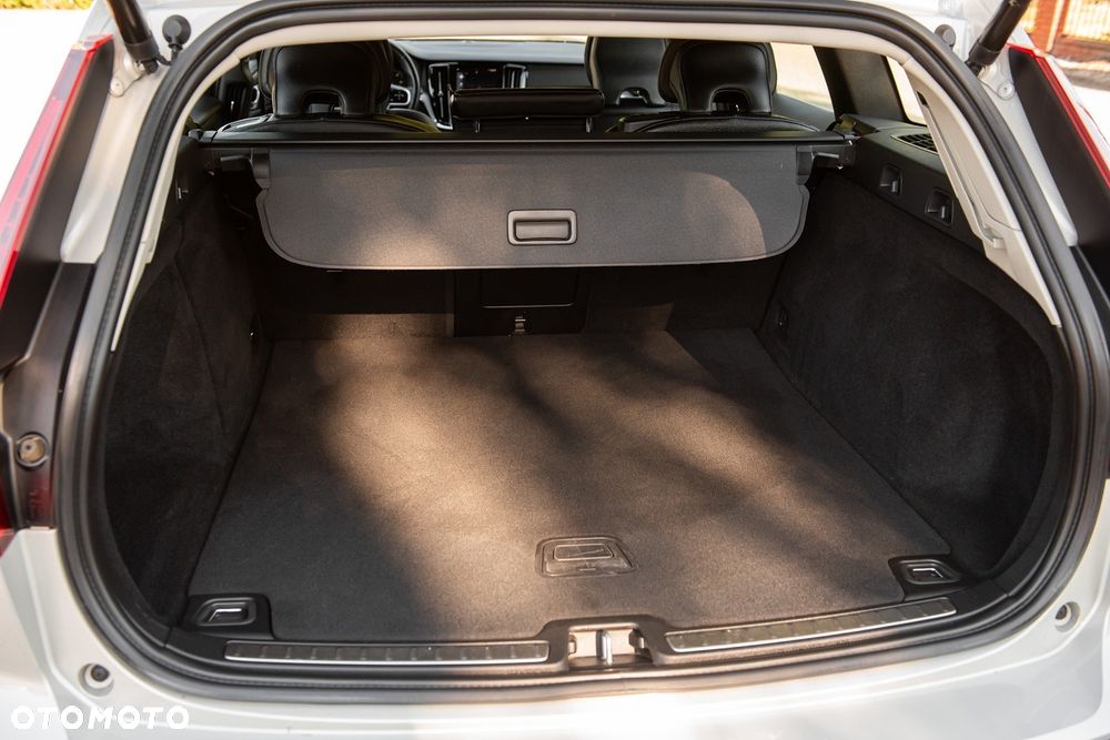 Volvo V60 D4 AWD Geartronic Momentum - 30