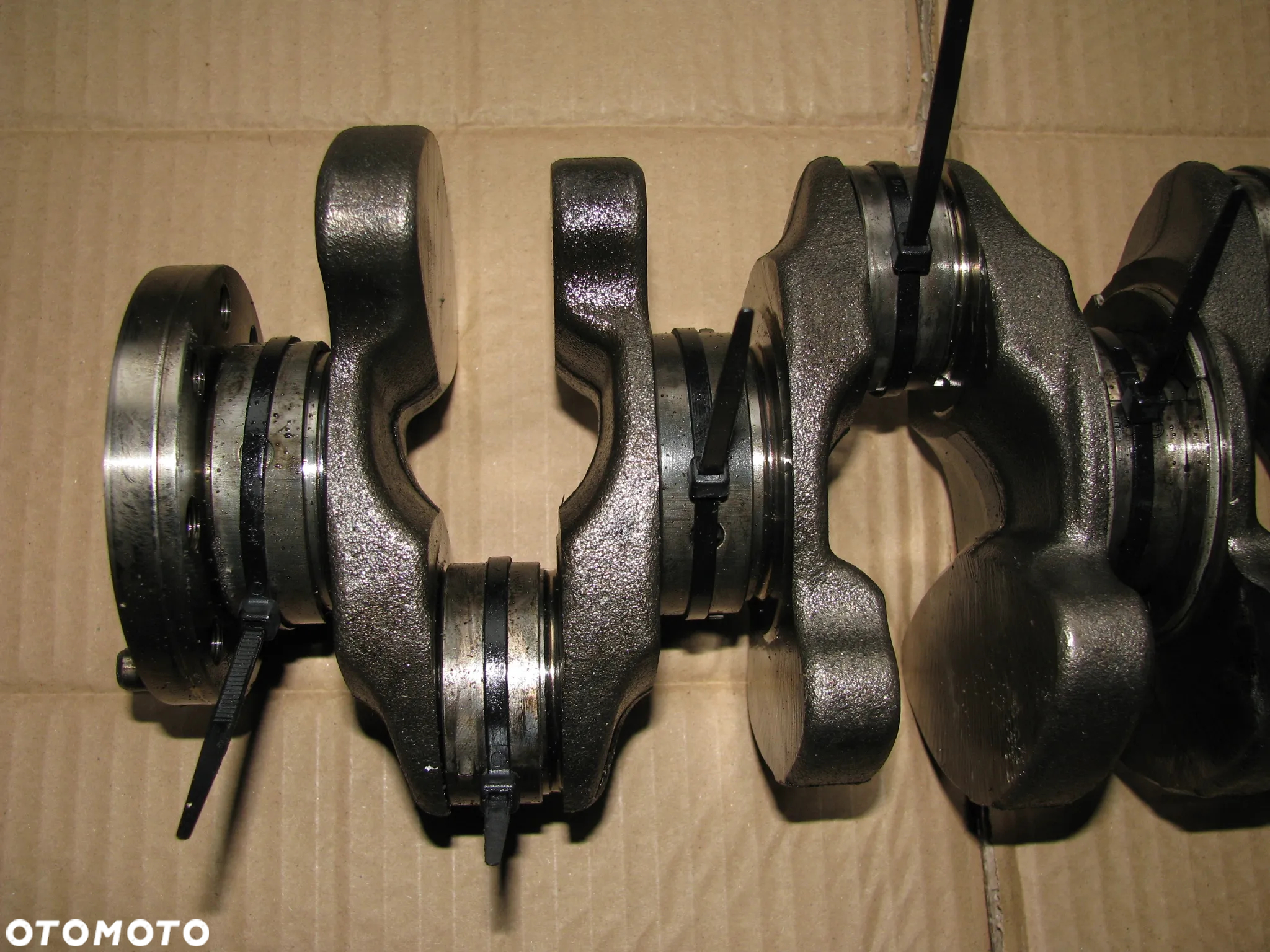 WAŁ KORBOWY PANEWKI HYUNDAI I30 I 07-12 D4FB 1.6 CRDI - 2