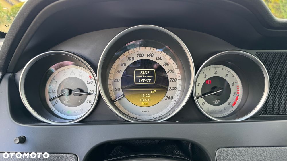Mercedes-Benz Klasa C 180 Coupe BlueEFFICIENCY - 22