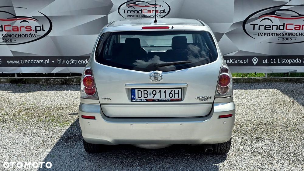Toyota Corolla Verso 1.8 Luna - 9