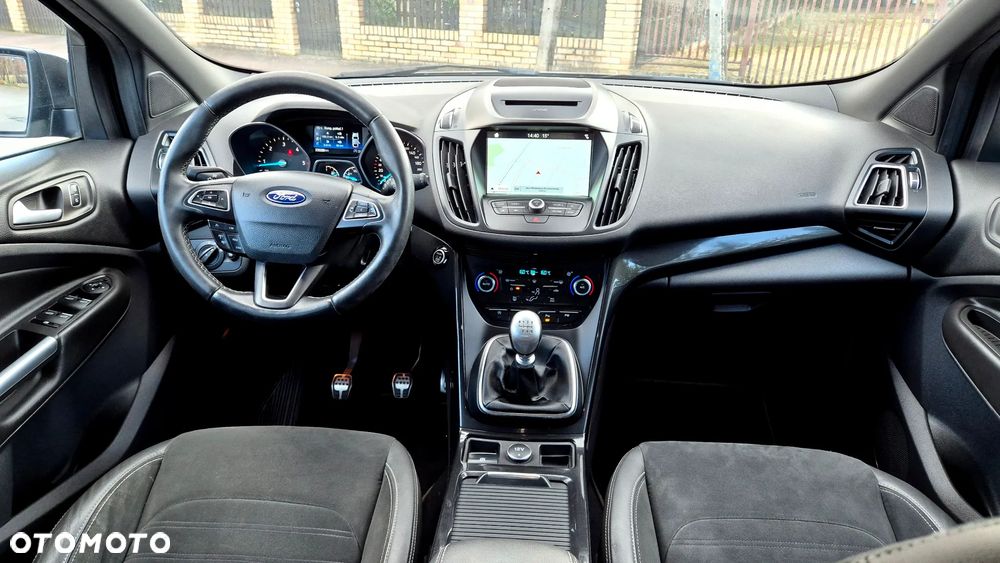 Ford Kuga 2.0 TDCi 4x2 ST-Line - 14