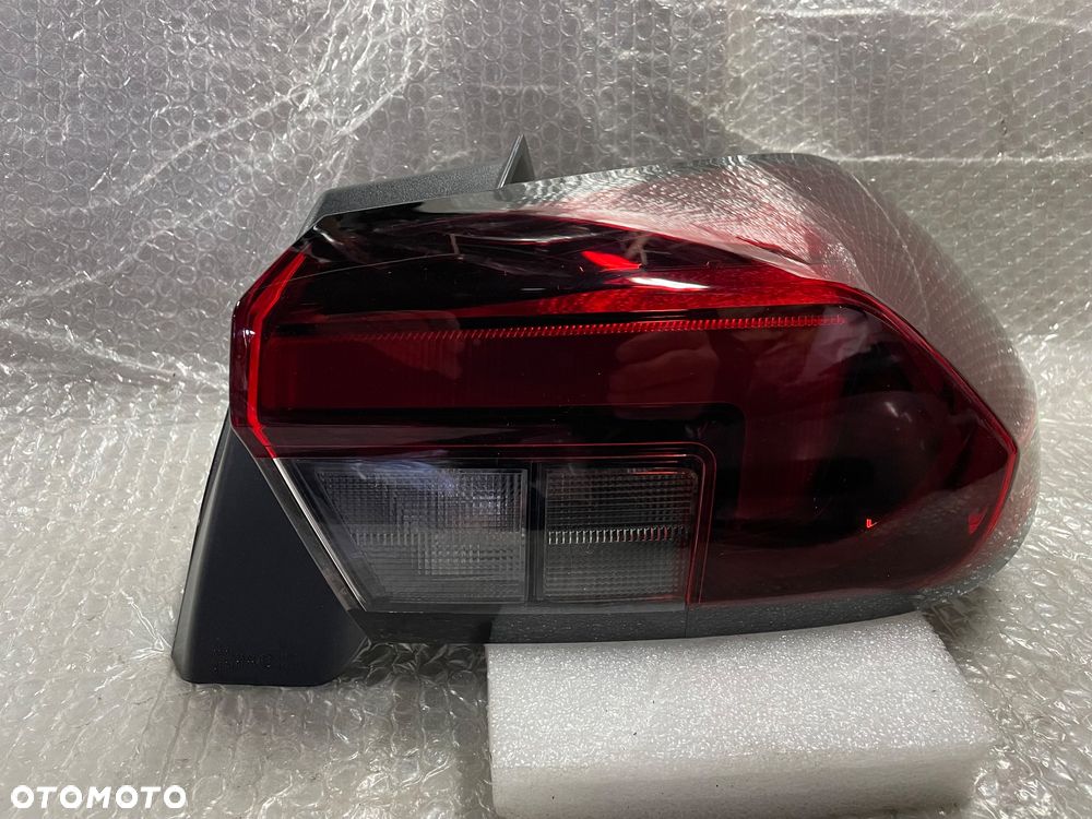LAMPA TYŁ PRAWA OPEL CORSA F LED 90194153 39162664 9829317280