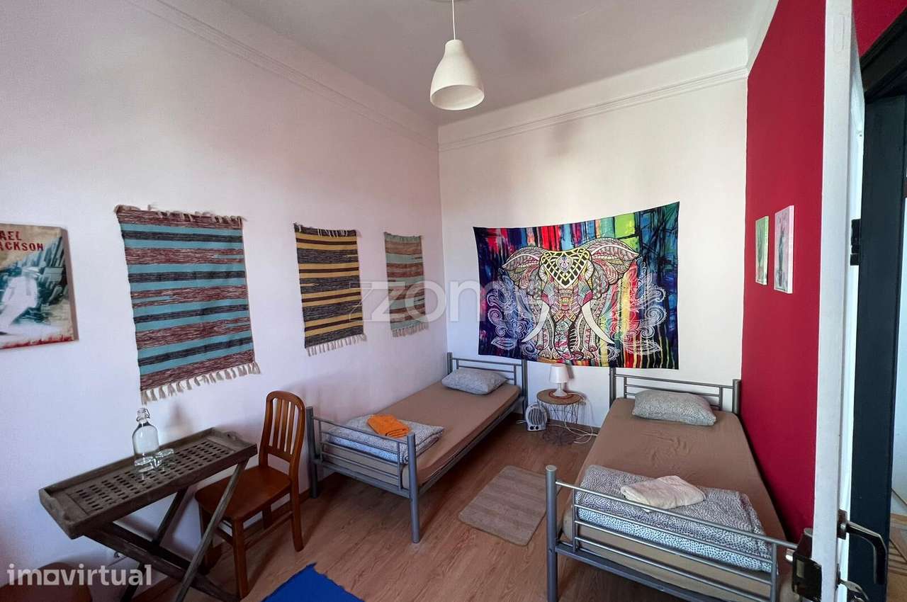 Hostel à venda na Praia das Maçãs, Sintra - Grande imagem: 4/36