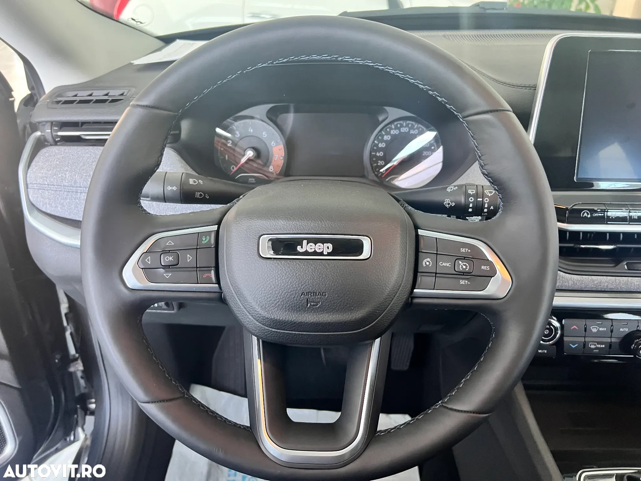 Jeep Compass - 11