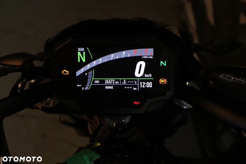 Kawasaki Z 650 - 17