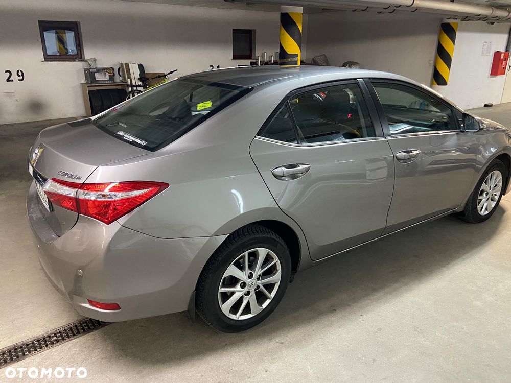 Toyota Corolla 1.6 Prestige EU6 - 2