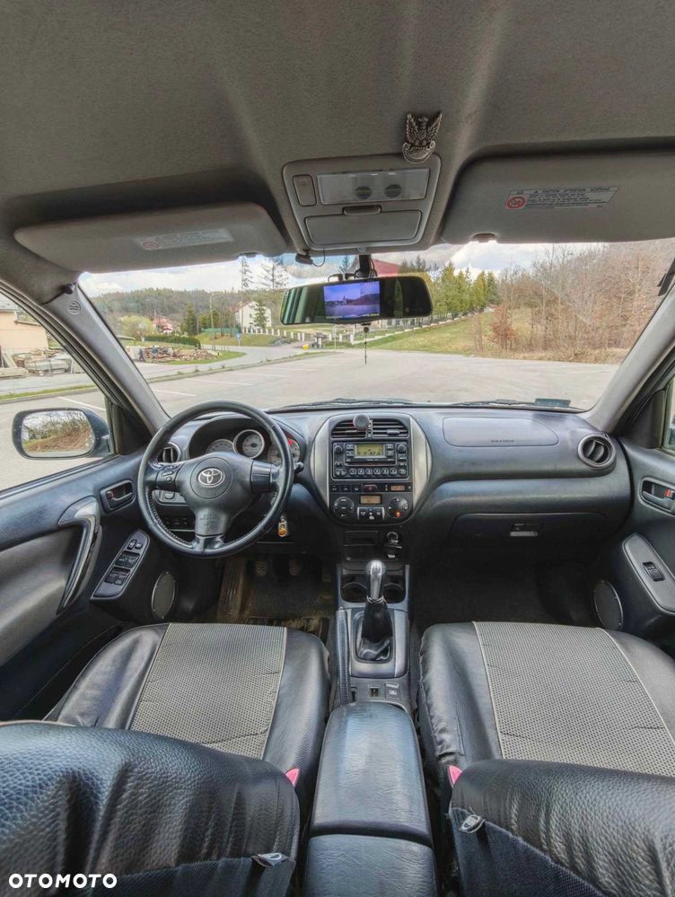 Toyota RAV4 - 5