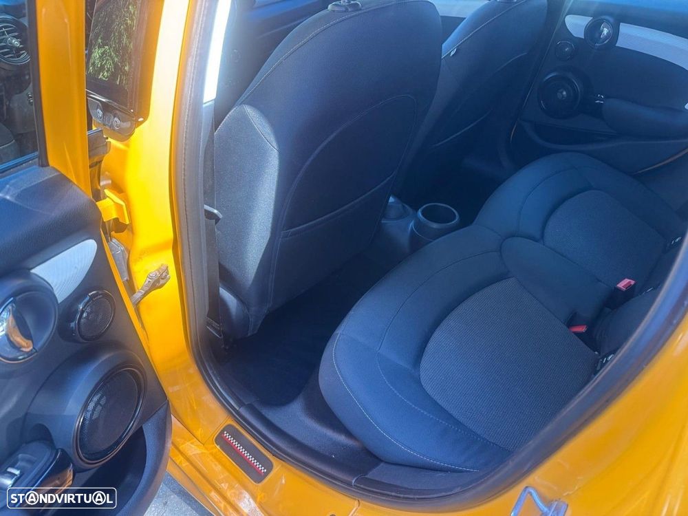 MINI 5 Portas Cooper - 13