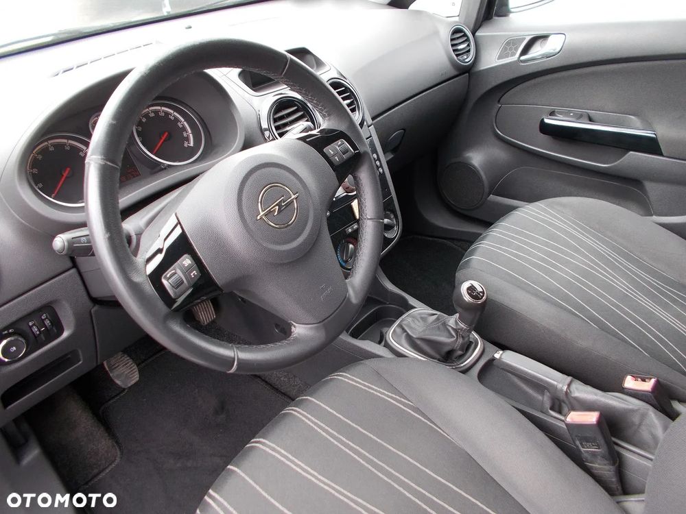 Opel Corsa 1.2 16V Enjoy - 19