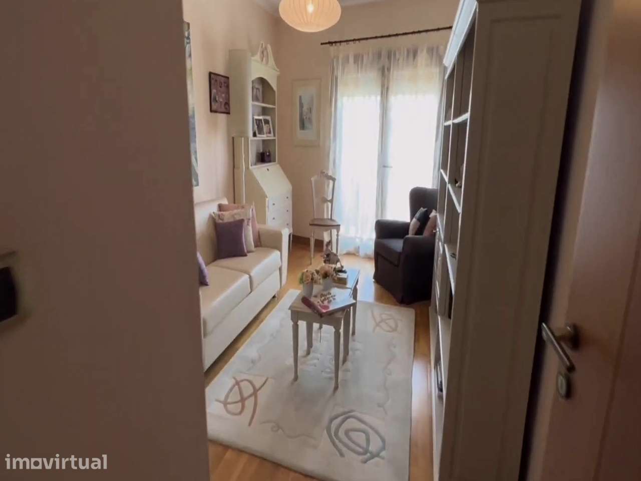 Apartamento T2 com varanda e ar condicionado Vila Franca de Xira - Grande imagem: 3/23