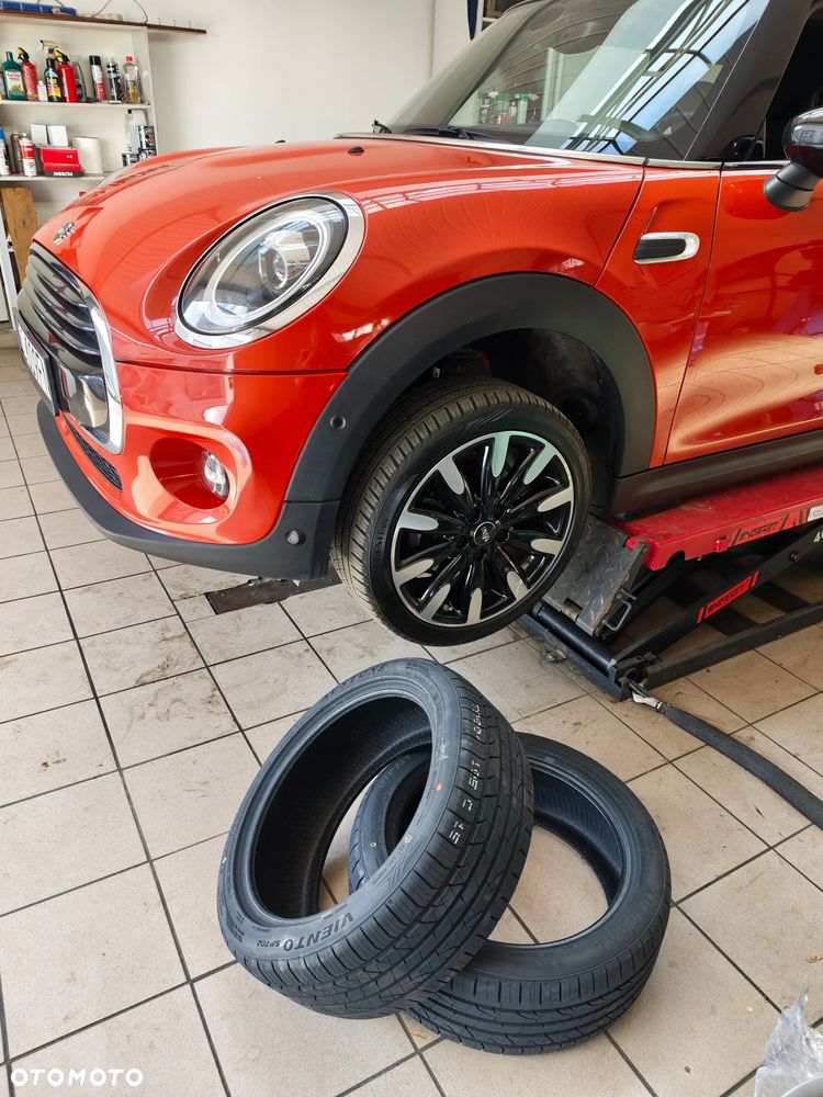 MINI Cooper Essential Trim - 11