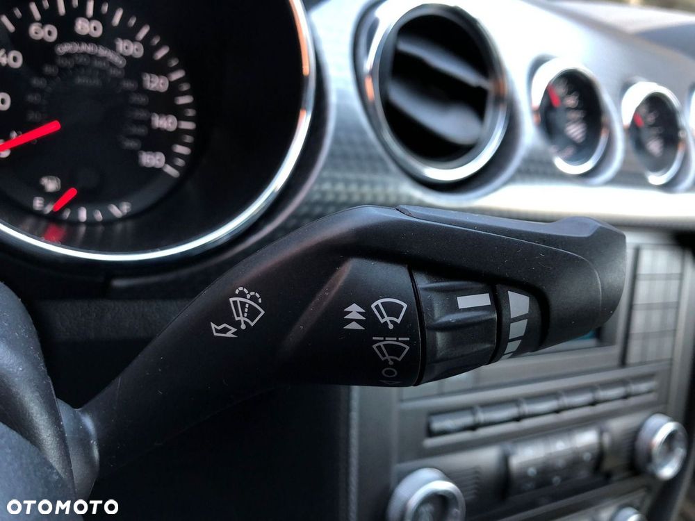 Ford Mustang 5.0 V8 GT - 29