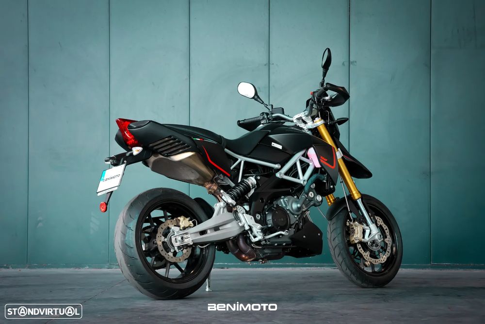 Aprilia Dorsoduro Factory 750 - 7