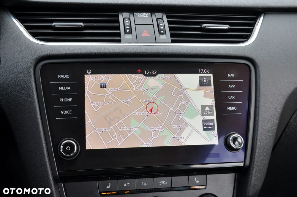 Skoda Octavia 2.0 TDI Elegance DSG - 30