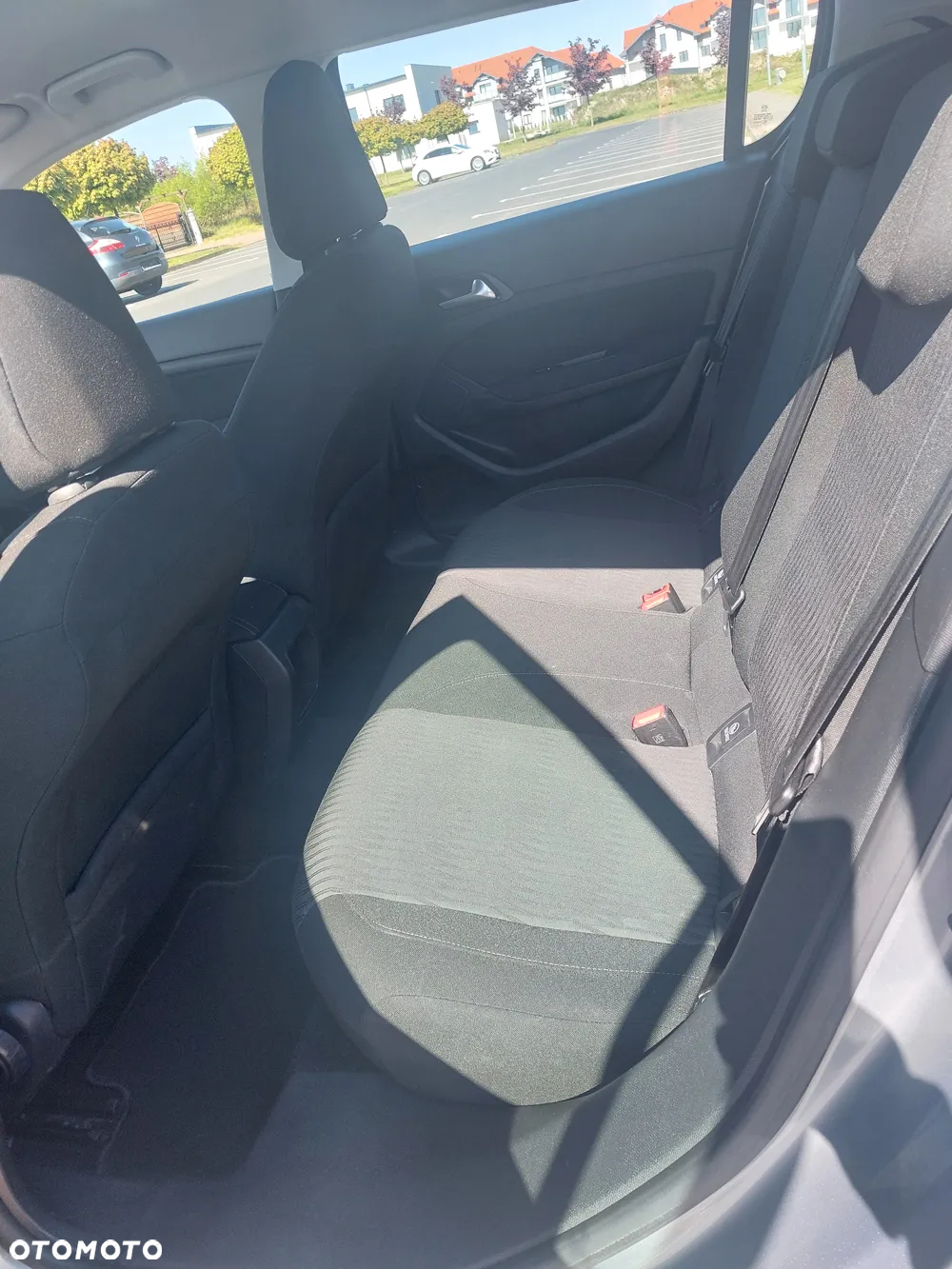 Peugeot 308 SW 1.2 PureTech Allure S&S - 23
