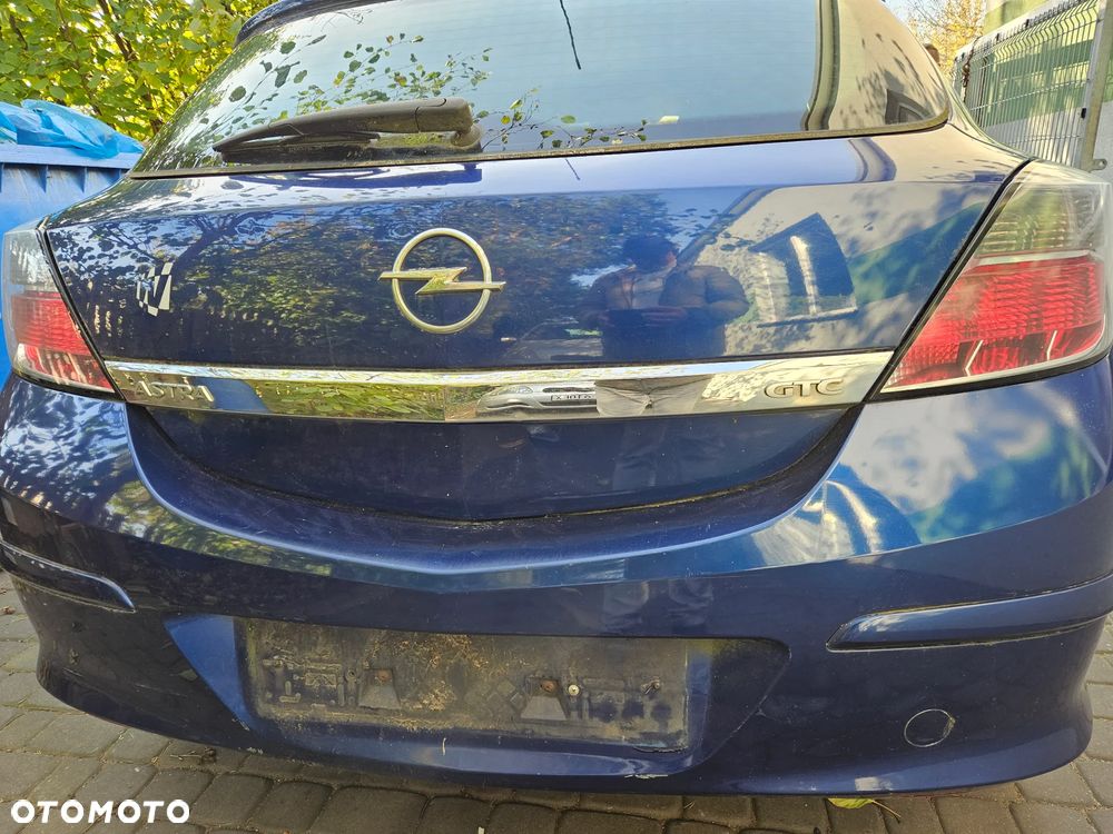 Opel Astra H III 3 GTC 3D zderzak tył tylny   Z21B - 3