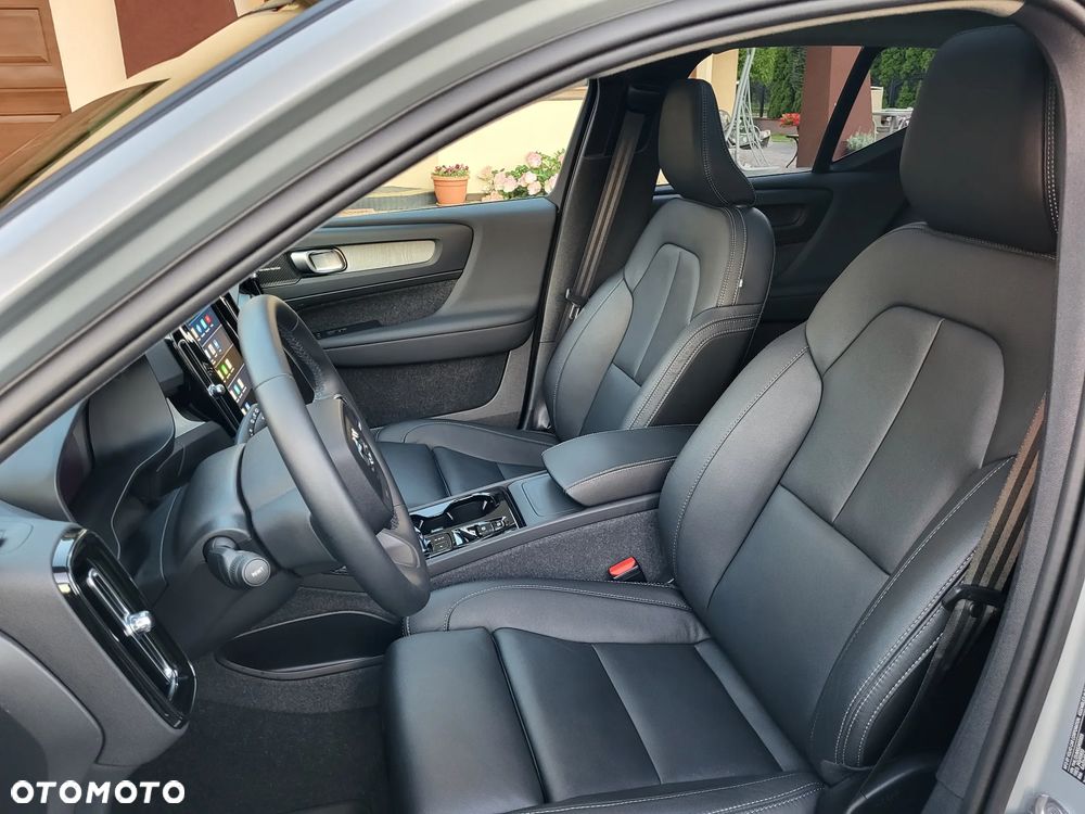 Volvo XC 40 - 18
