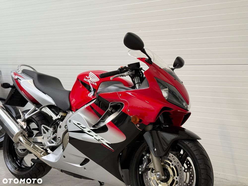 Honda CBR - 8