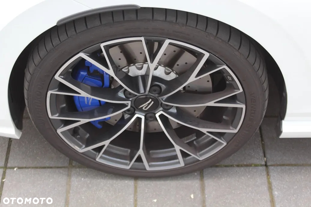 Volkswagen Golf VIII 2.0 TSI 4Motion R - 19