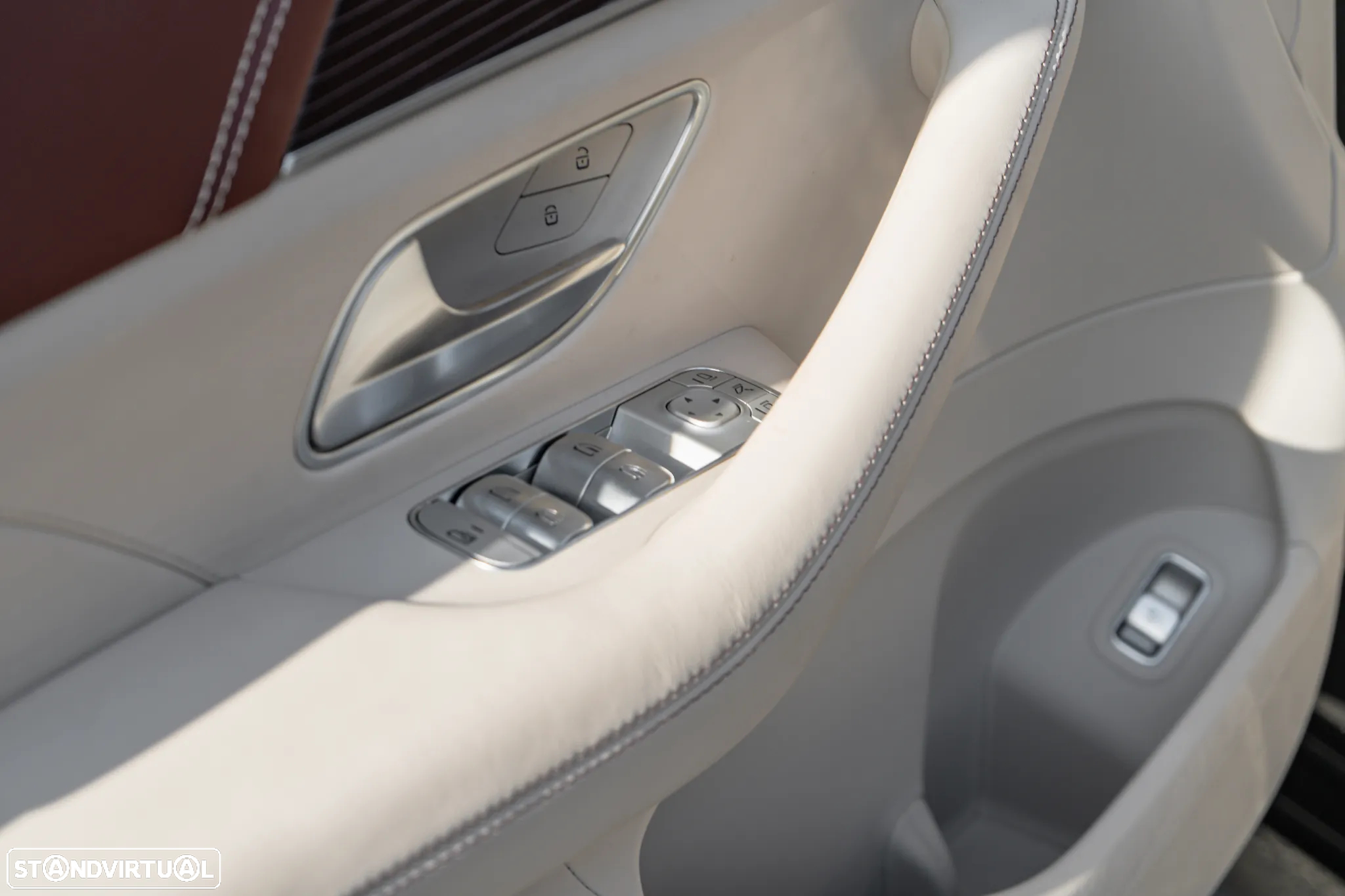 Mercedes-Benz GLS 600 Maybach 4Matic - 16
