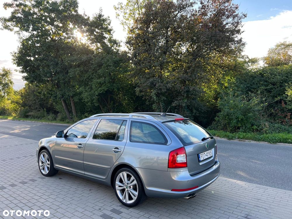 Skoda Octavia 2.0 TDI RS DSG - 3